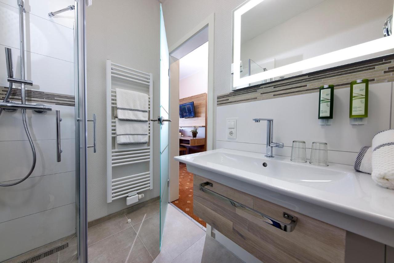 Struck Landhotel & Spa Аттендорн Экстерьер фото