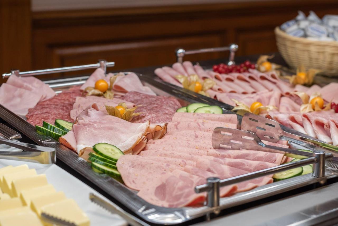 Struck Landhotel & Spa Аттендорн Экстерьер фото
